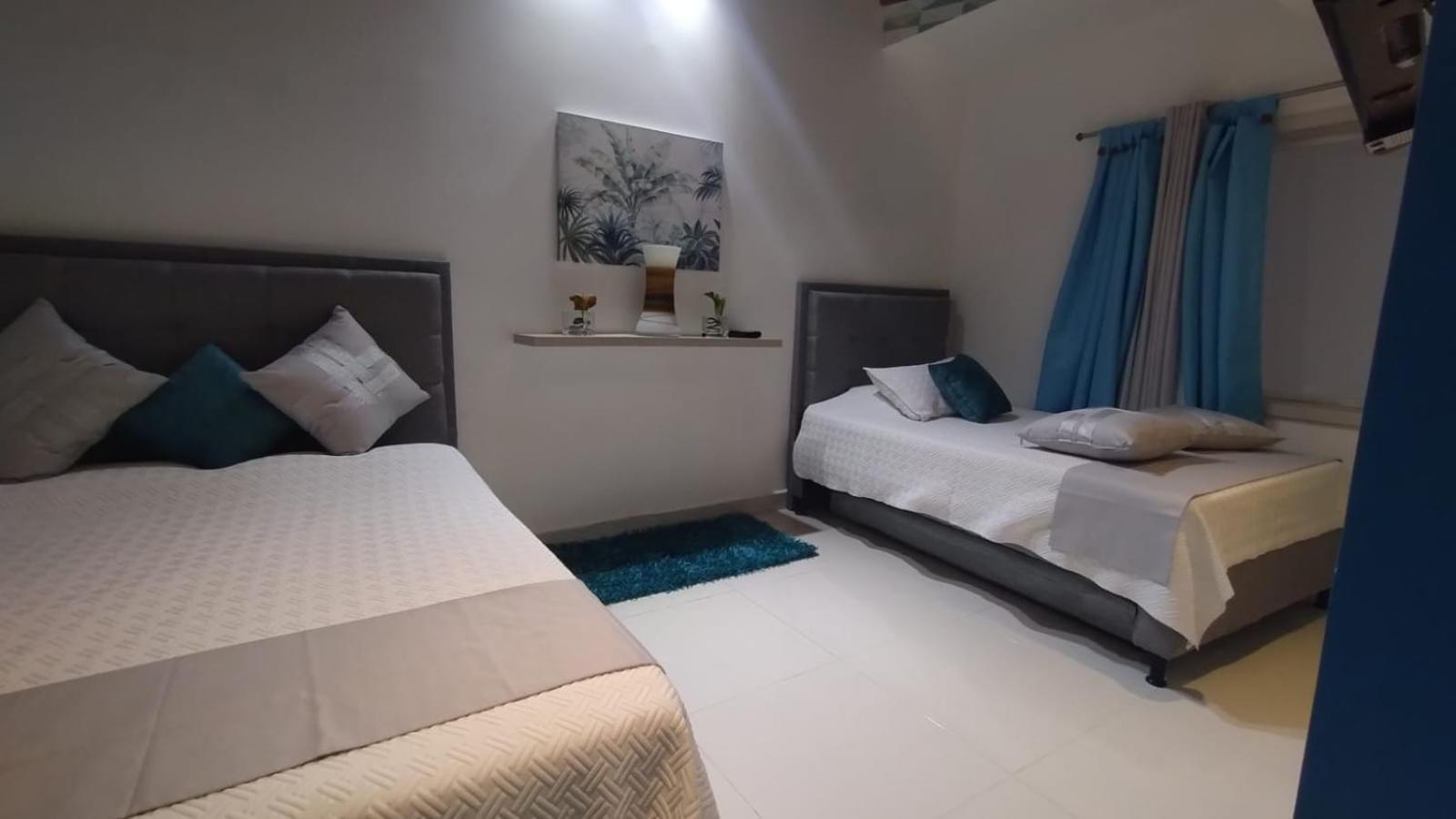 Hotel Simon 麦德林 外观 照片